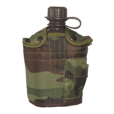 Plastmasas blašķe ar futlāri (camo)