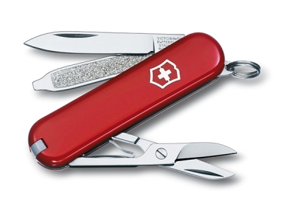Nazis VICTORINOX Classic SD sarkans
